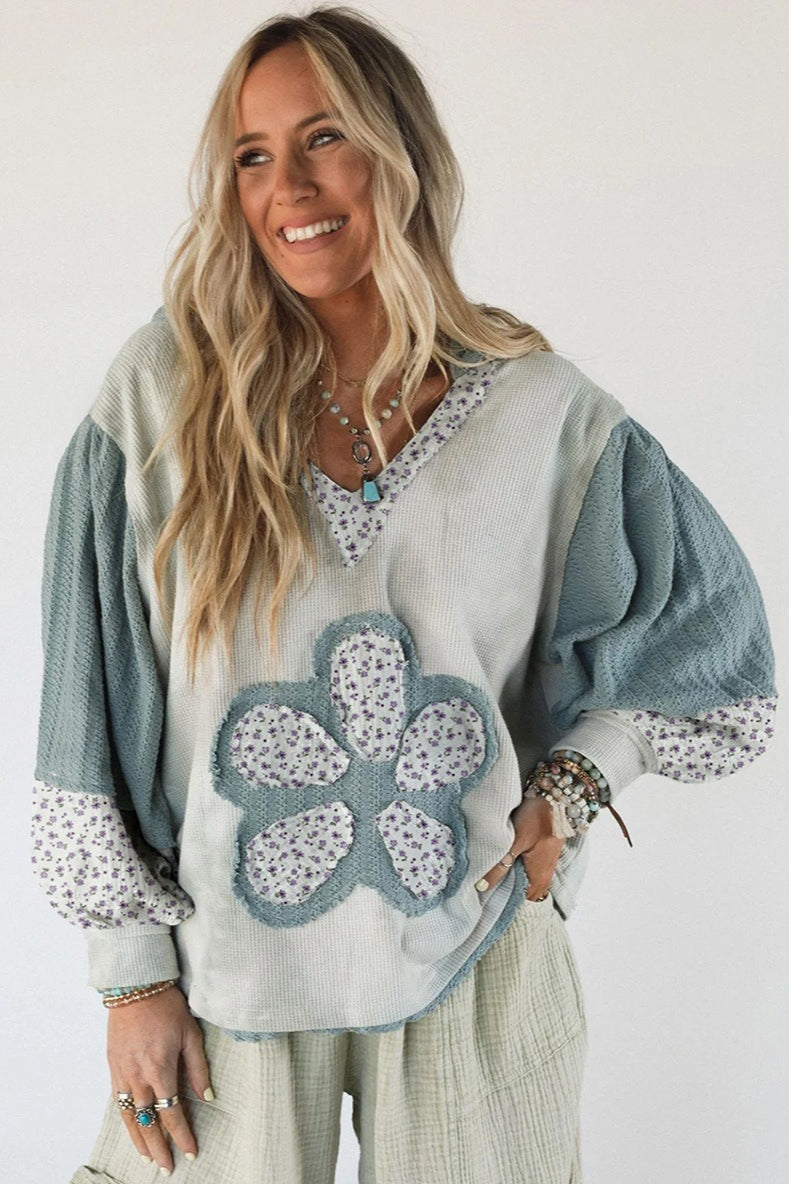 Hoodie mit Blumenmuster, Patchwork und Strickstruktur