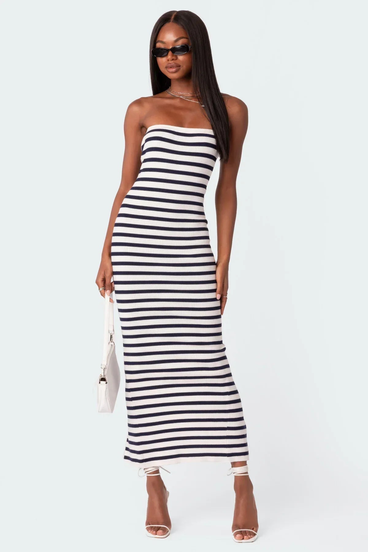 Strick-Maxikleid mit Beinschlitz und Streifen