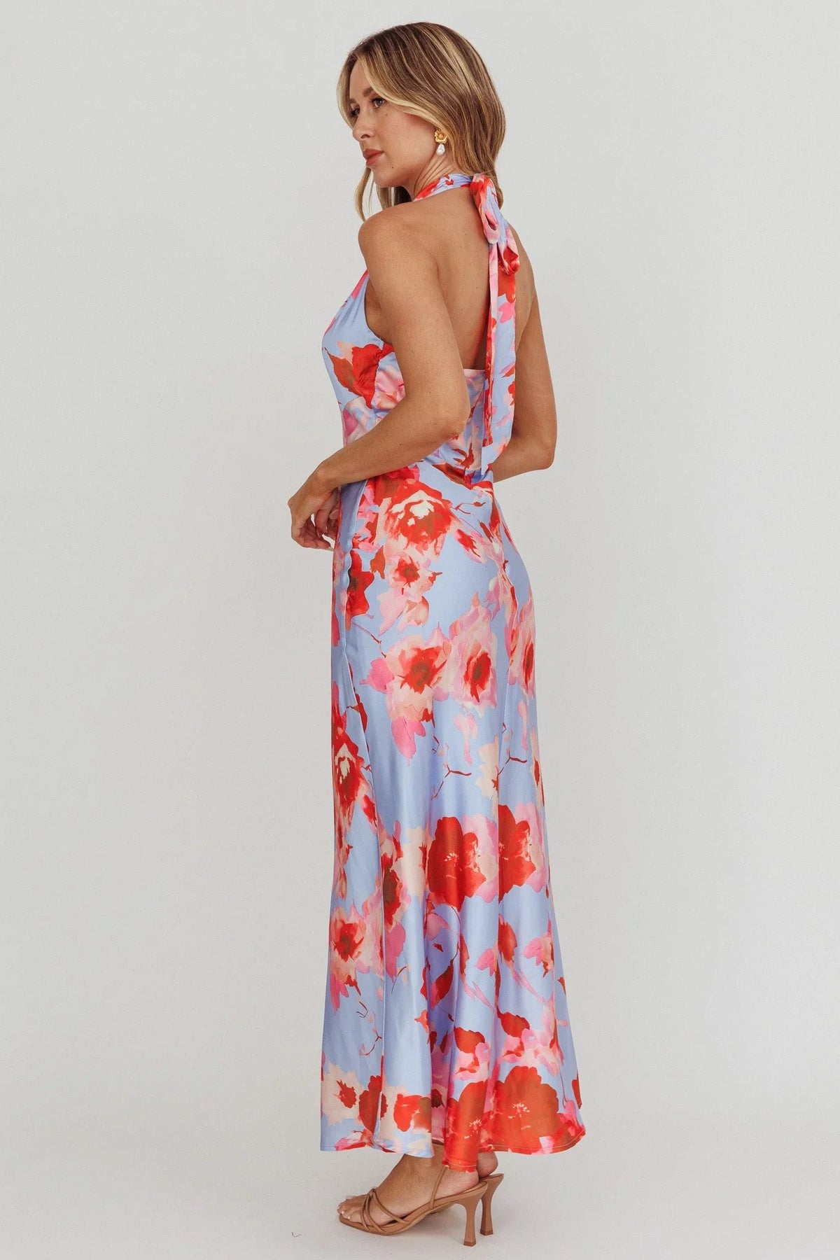 Shana – Maxikleid mit Neckholder und Blumenmuster