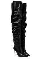 Overknee-Stiefel mit Raffung und spitzer Zehenpartie