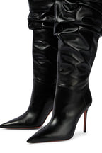 Overknee-Stiefel mit Raffung und spitzer Zehenpartie