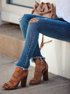 Slim-Fit-Jeans mit ausgefranstem Saum