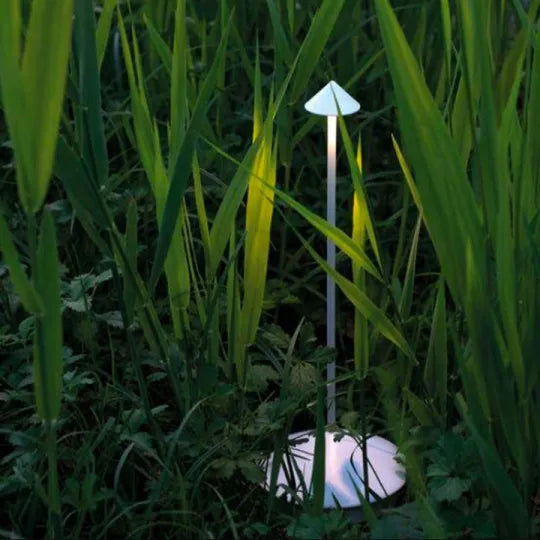 Wiederaufladbare kabellose LED-Lampe: Wasserdicht & Dimmbar