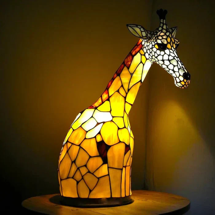 Lebendige Buntglas Tierlampen: Künstlerische Tischdekoration