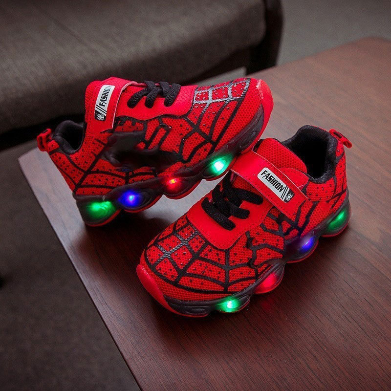Superheld LED Sneaker – Coole Schuhe inklusive Lichtern für Kinder