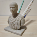 Caesars Feder: Kreativer Julius Caesar Stifthalter