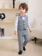 Schickes Jungenanzug 3-teilig – Blaues Hemd, Weste sowie Hose mit Fliege