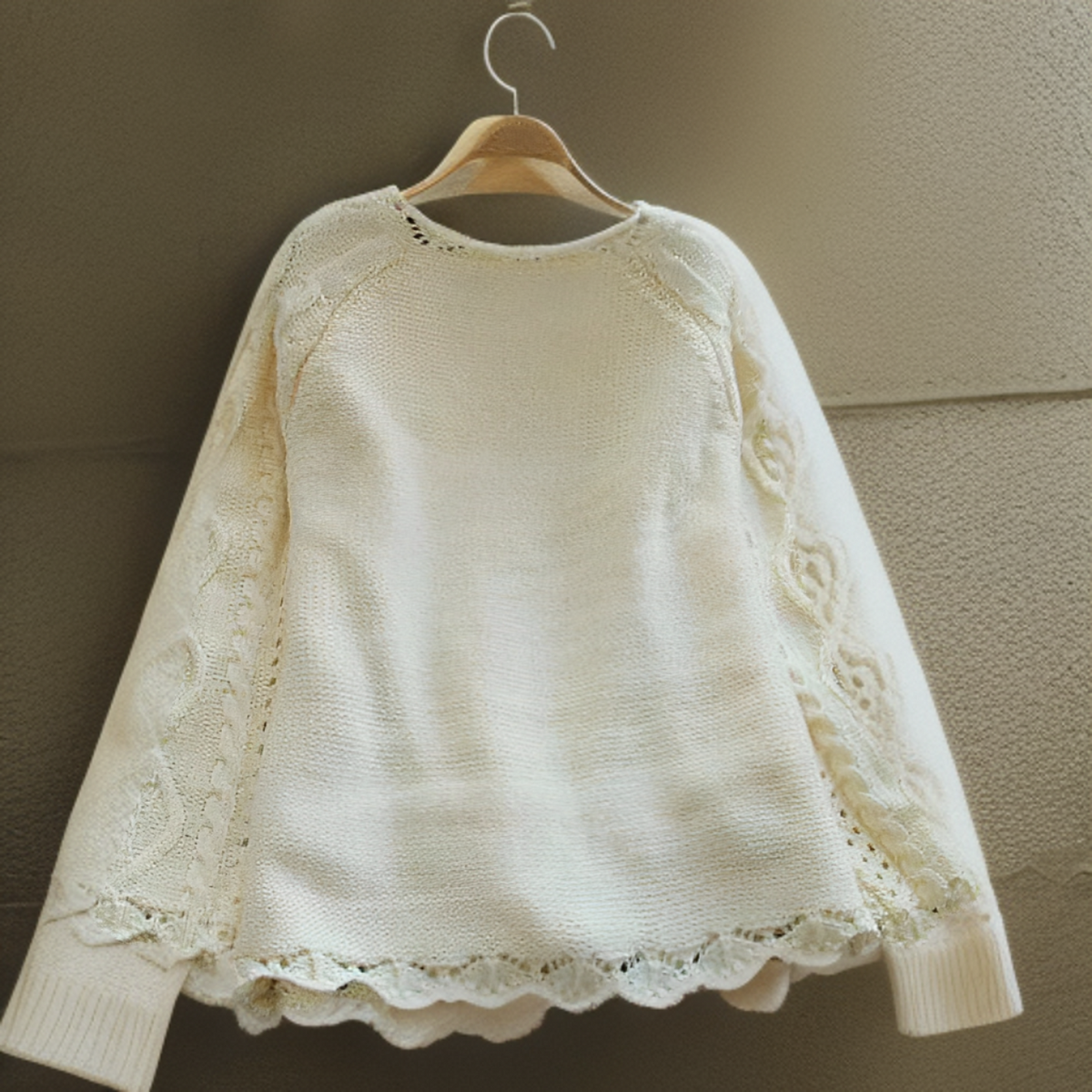 Gemütlicher und bequemer klassischer Pullover
