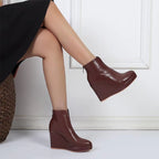 Stiefel mit Reißverschluss, Plateau und runder Zehenpartie