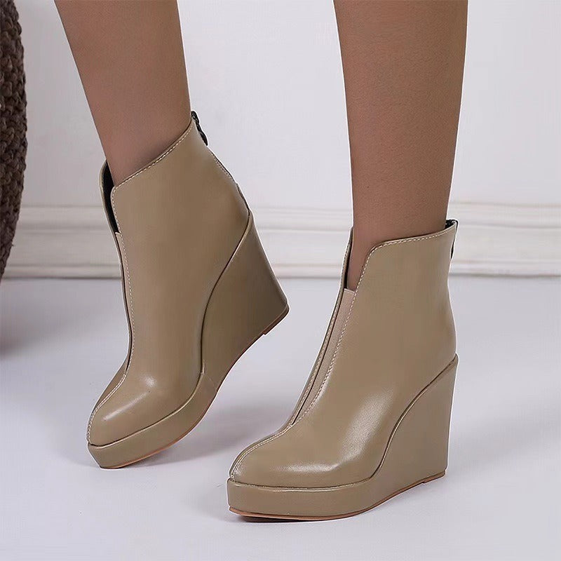Stiefel mit Reißverschluss, Plateau und runder Zehenpartie