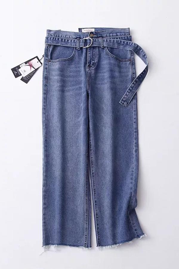 High-Waist Wide-Leg-Jeans mit Gürtel – Hellblau