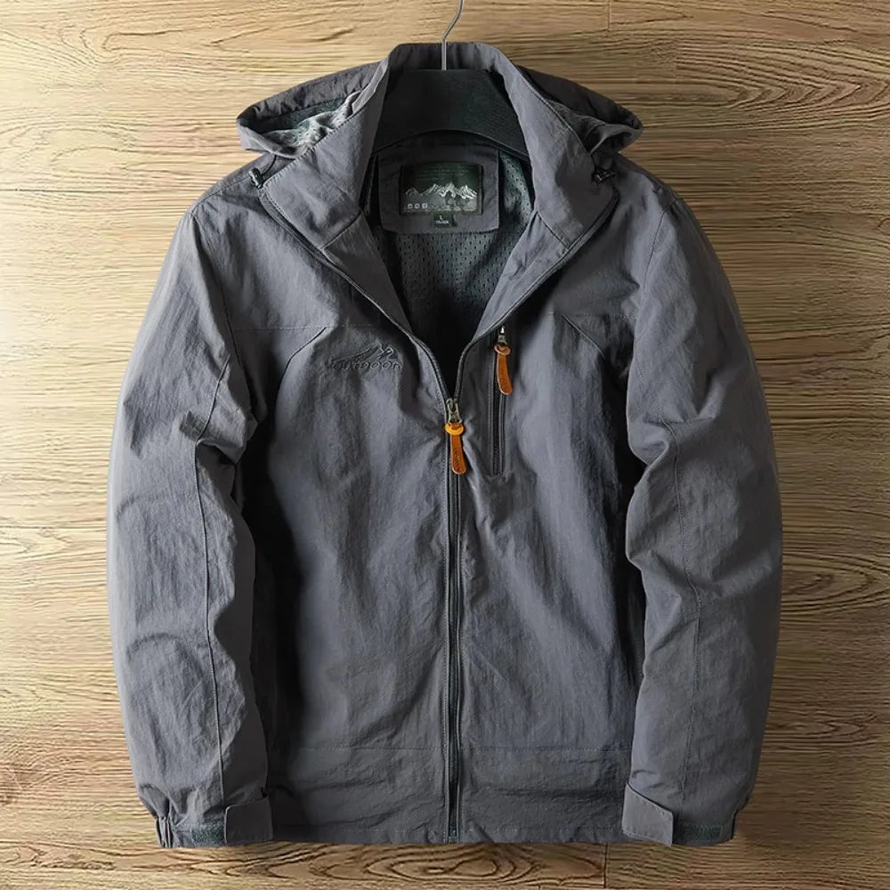 Herren Outdoor Jacke mit Kapuze – Wasserdicht und Bequem