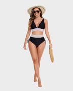 Eleganter Shaping-Bikini – Unterstützung sowie Komfort am Wasser