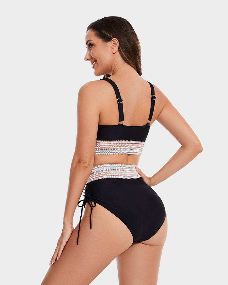Eleganter Shaping-Bikini – Unterstützung sowie Komfort am Wasser
